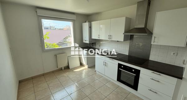 Location Appartement 3 pièces 70 m² - Reims 51100
