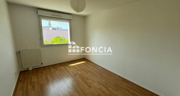 Location Appartement 3 pièces 70 m² - Reims 51100