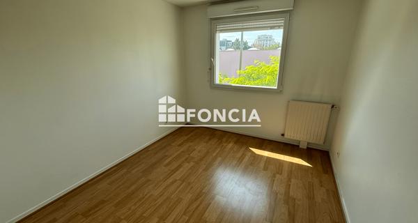 Location Appartement 3 pièces 70 m² - Reims 51100