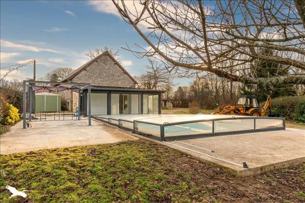 Maison à vendre |  Saint-Hilaire-les-Places |  6 pièces | 167 m²