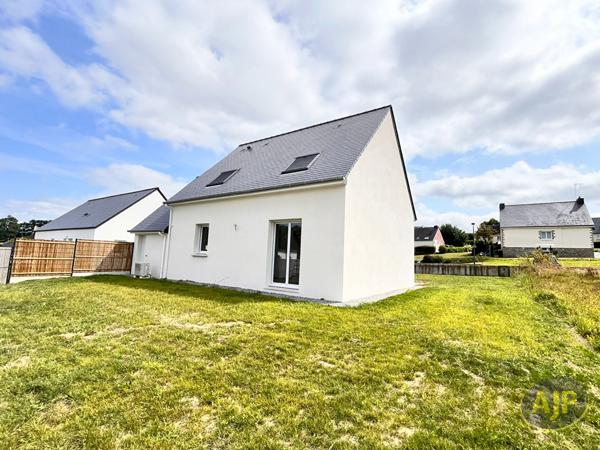 Location maison Guehenno : 960 € - AJP Immobilier Plumelec