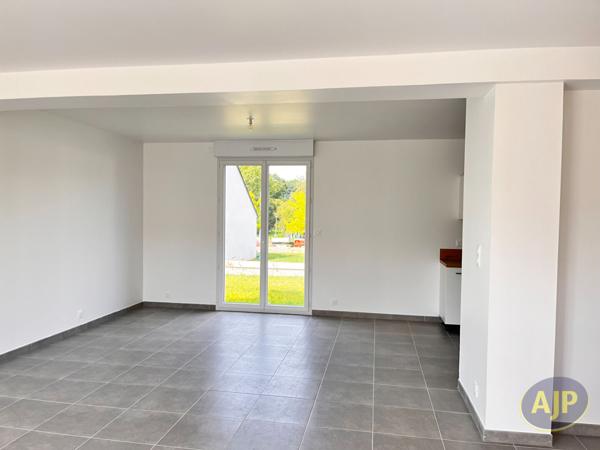 Location maison Guehenno : 960 € - AJP Immobilier Plumelec