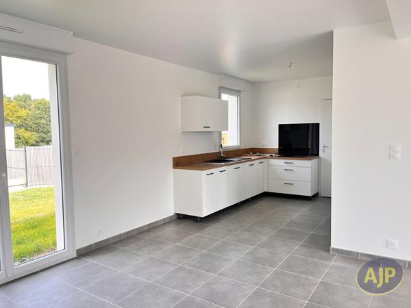 Location maison Guehenno : 960 € - AJP Immobilier Plumelec