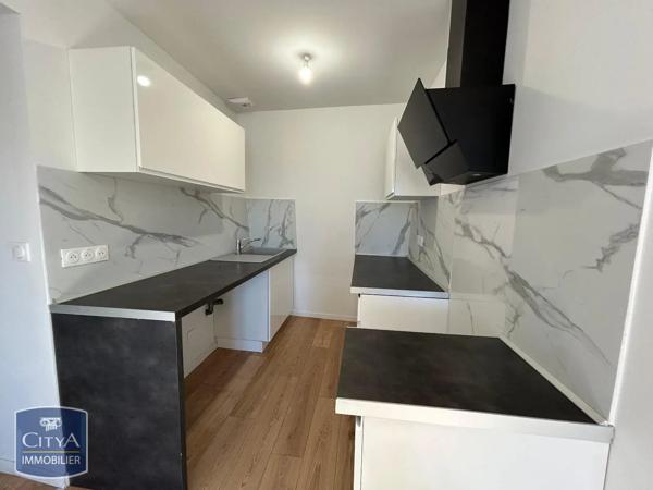 Appartement à louer 2 pièces 46.3m² Saint-Quentin (02100)