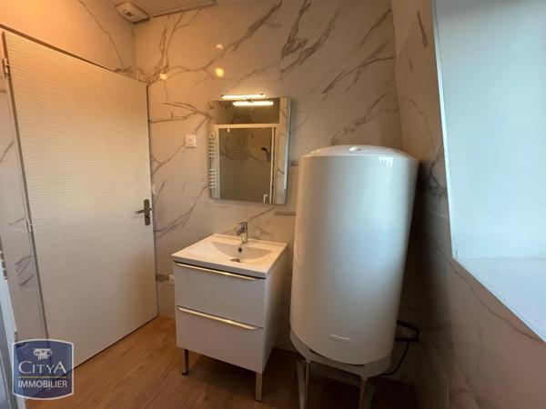 Appartement à louer 2 pièces 46.3m² Saint-Quentin (02100)