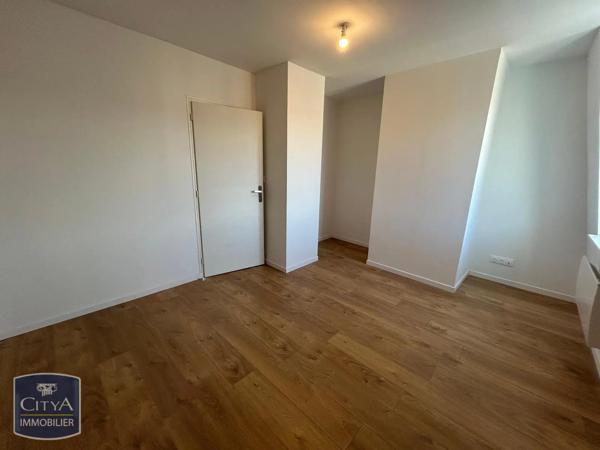Appartement à louer 2 pièces 46.3m² Saint-Quentin (02100)