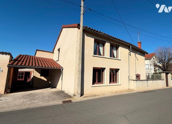 Maison d'habitation 140 m² avec dépôt 70 m².
Travaux à prévoir. PRIX : 199 000 €. Tel 07-86-12-52-67