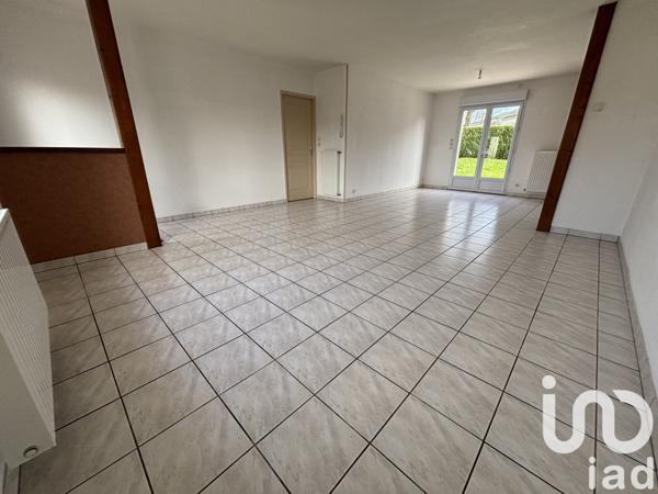 Pavillon 4 pièces de 94 m² à Parthenay (79200)