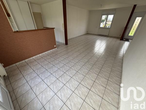 Pavillon 4 pièces de 94 m² à Parthenay (79200)
