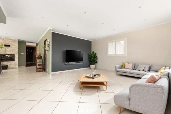 Maison familiale lumineuse avec piscine et espace indépendant près d’Albi