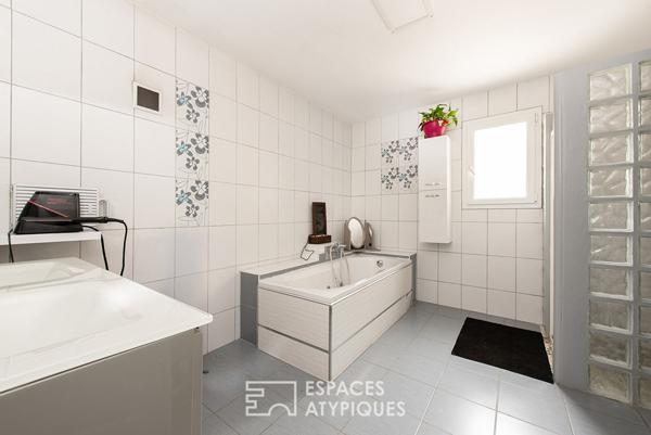 Maison familiale lumineuse avec piscine et espace indépendant près d’Albi