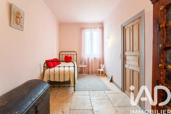 Maison à vendre 7 pièces 217 m² Manduel