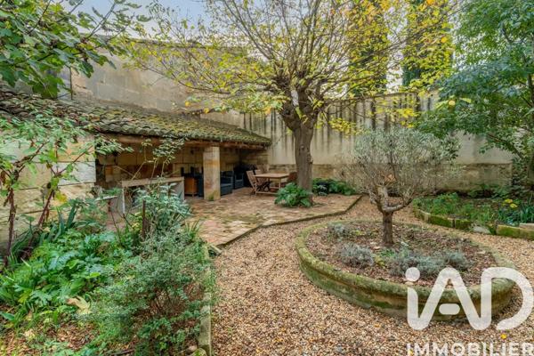 Maison à vendre 7 pièces 217 m² Manduel