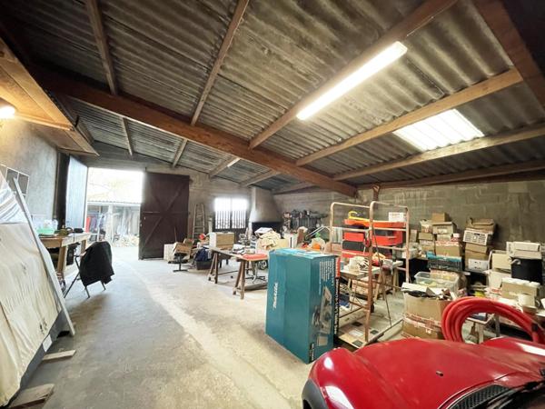 Hangar de 250 m² avec ancien moulin – Fort potentiel