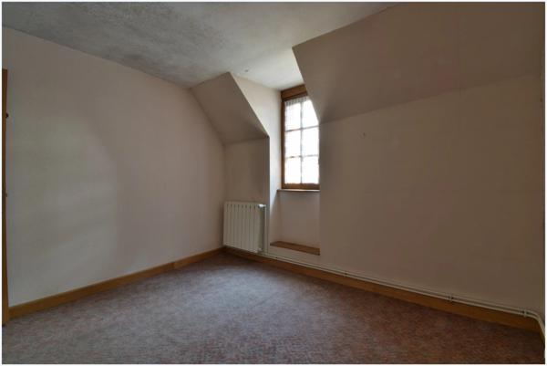 Maison à vendre 4 pièces USSEL (19)