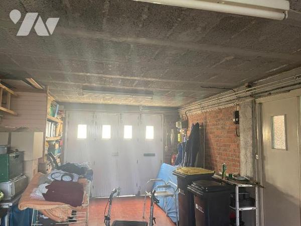 
EN EXCLUSIVITE A VENDRE à BAILLEUL dans le NORD (59) : MAISON BEL ETAGE AVEC GARAGE, STATIONN...