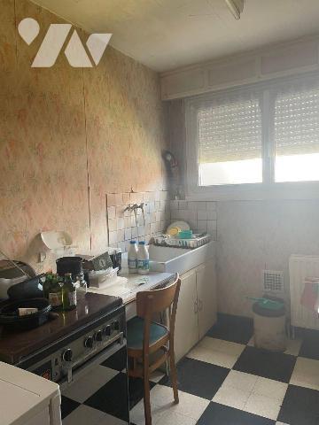 
EN EXCLUSIVITE A VENDRE à BAILLEUL dans le NORD (59) : MAISON BEL ETAGE AVEC GARAGE, STATIONN...