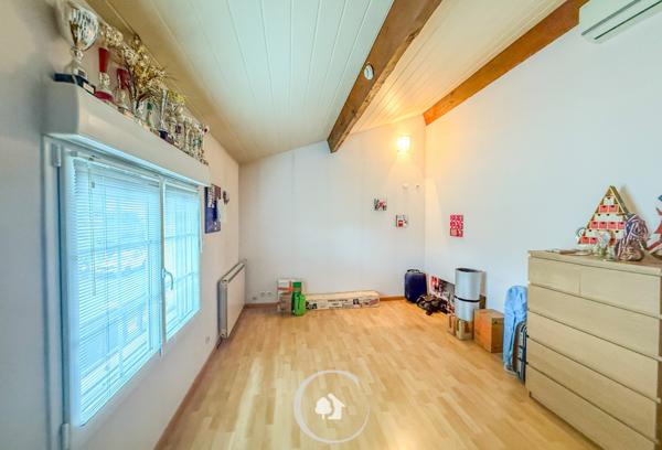 Le Bouscat (33110) MAISON T4 - 3 CHAMBRES - JARDIN - GARAGE