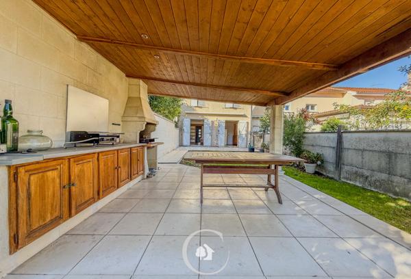 Le Bouscat (33110) MAISON T4 - 3 CHAMBRES - JARDIN - GARAGE