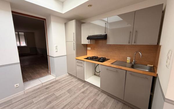 Maison à louer    4 pièces •  Sin-le-Noble