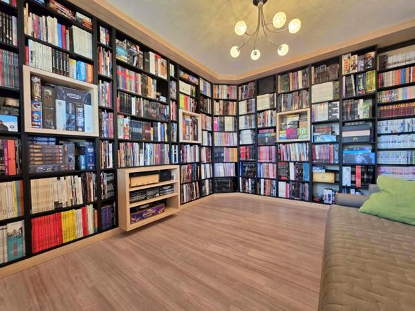 Maison à vendre 9 pièces KEMBS LOECHLE (68).Belle maison contemporaine de 250 m², 14 ares, avec piscine, en lisière de forêt.