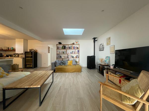 Charme contemporain d'une maison familiale avec piscine et garage à Talence