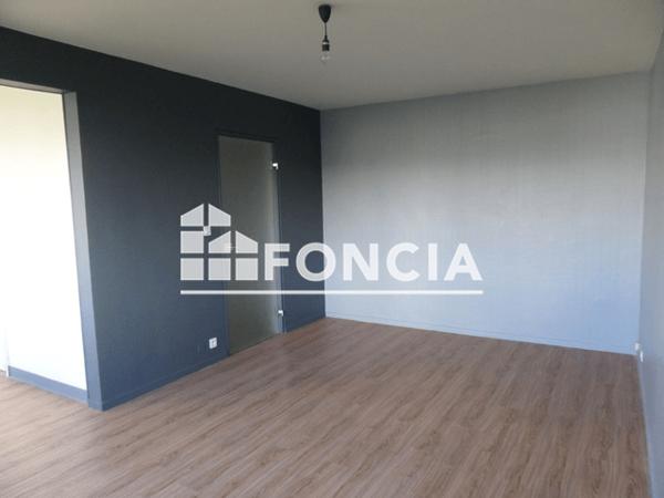 Location Studio 33.92 m² - 11 AVENUE MME SEGUR Caen 14000
