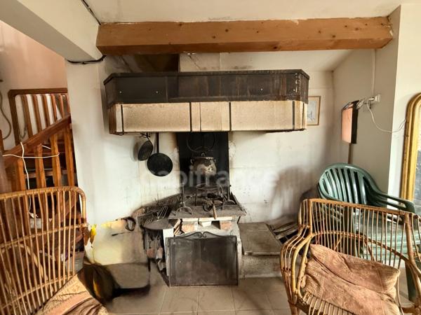 Maison à vendre 3 pièces 72m2 terrain environ 5 Ha ½