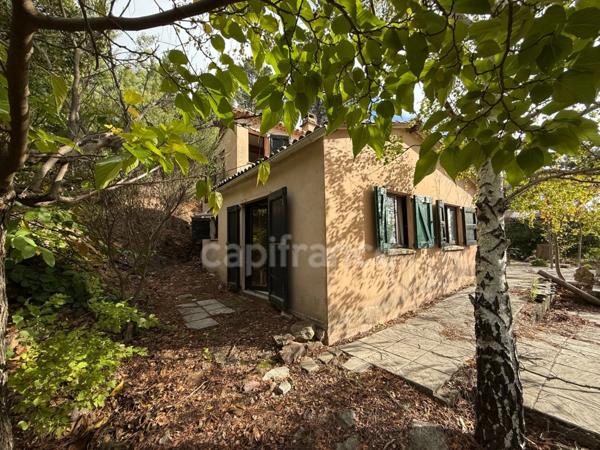 Maison à vendre 3 pièces 72m2 terrain environ 5 Ha ½