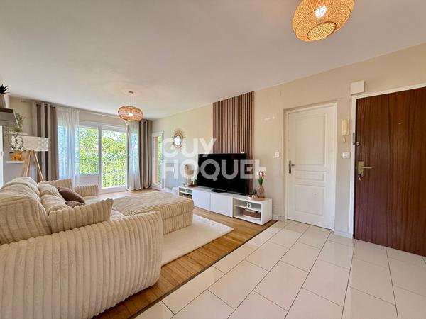 Charmant appartement en dernier étage avec balcon et parking