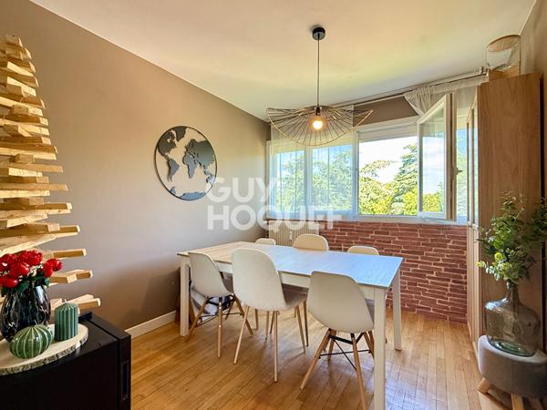 Charmant appartement en dernier étage avec balcon et parking
