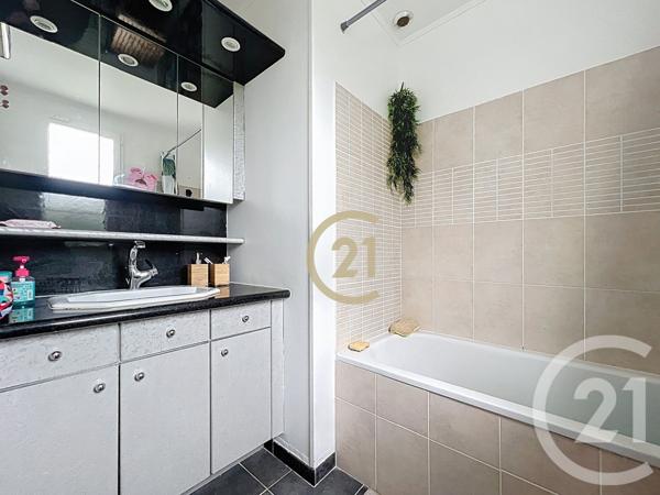 Maison à vendre  5 pièces - 120 m2 VAUREAL - 95