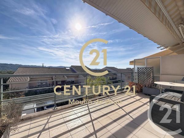 Appartement F3 à vendre  3 pièces - 72,76 m 2   GRASSE  - 06