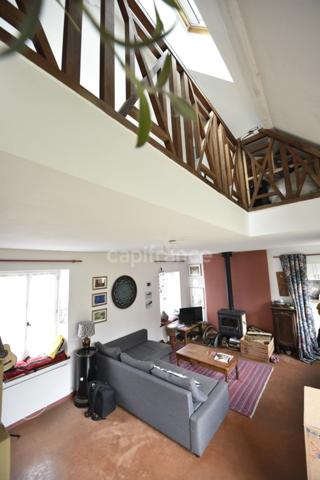 Longère rénovée avec studio indépendant - Proche VERNON