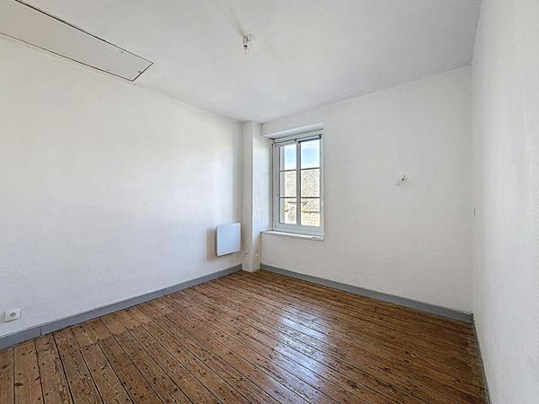 Maison en pierre aux Grèves Langueux à vendre - Maison en pierre dans une copropriété de 3 lots avec son garage et son jardin indépendant !