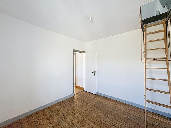 Maison en pierre aux Grèves Langueux à vendre - Maison en pierre dans une copropriété de 3 lots avec son garage et son jardin indépendant !