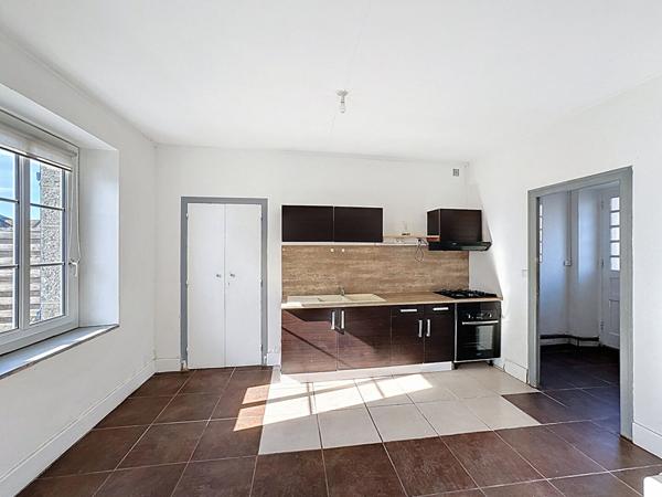 Maison en pierre aux Grèves Langueux à vendre - Maison en pierre dans une copropriété de 3 lots avec son garage et son jardin indépendant !