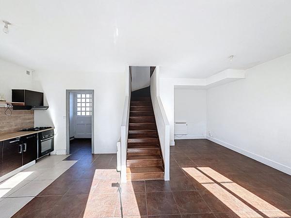 Maison en pierre aux Grèves Langueux à vendre - Maison en pierre dans une copropriété de 3 lots avec son garage et son jardin indépendant !