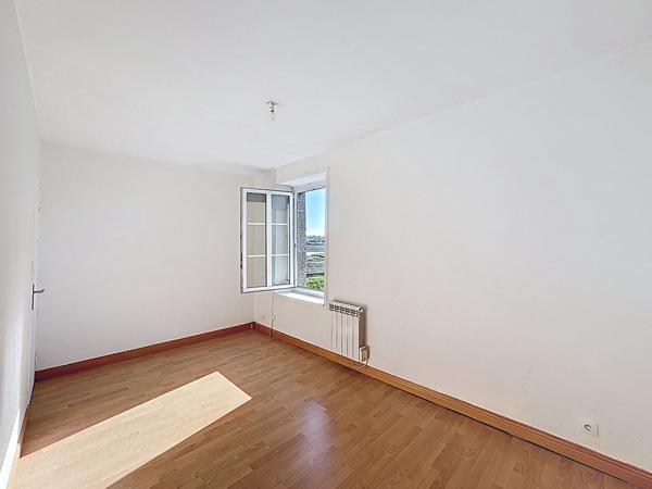 Maison en pierre aux Grèves Langueux à vendre - Maison en pierre dans une copropriété de 3 lots avec son garage et son jardin indépendant !