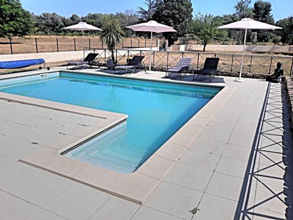 Mas Miramas 4 pièces avec t2 indépendant et vaste terrain sans vis à vis