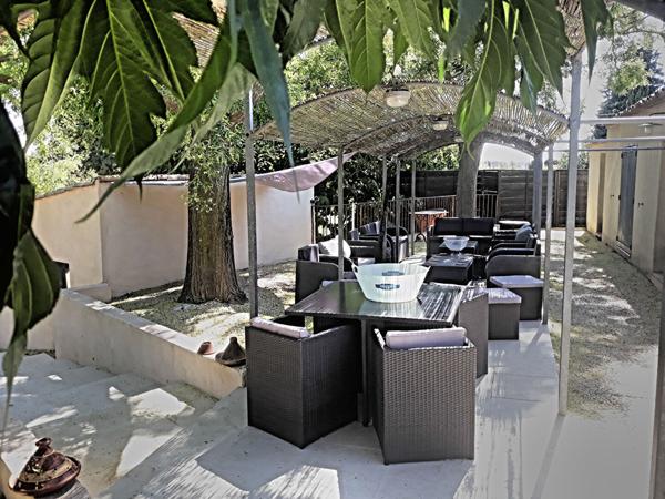 Mas Miramas 4 pièces avec t2 indépendant et vaste terrain sans vis à vis