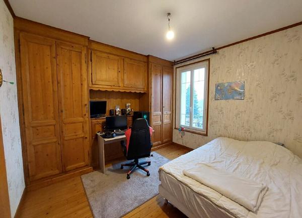 Maison à vendre    4 pièces •  Conches-en-Ouche