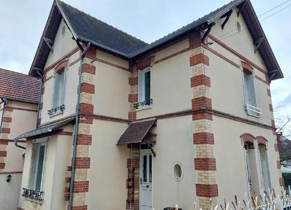 Maison à vendre    4 pièces •  Conches-en-Ouche