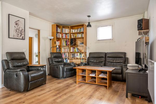 Grand appartement à Villeneuve d'Ascq 9 pièces avec jardin et 2 garages