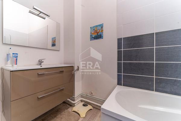 Grand appartement à Villeneuve d'Ascq 9 pièces avec jardin et 2 garages