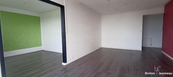 Appartement T4 à Fougères, loué. Vue panoramique