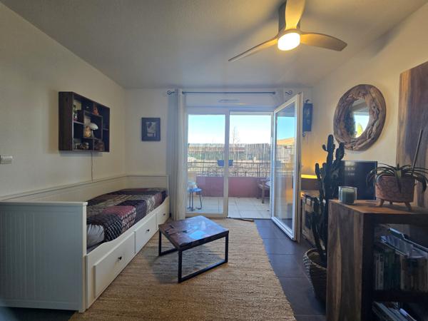 Sorgues (84700) APPARTEMENT T2 -TERRASSE-PLACE DE PARKING SOUS SOL