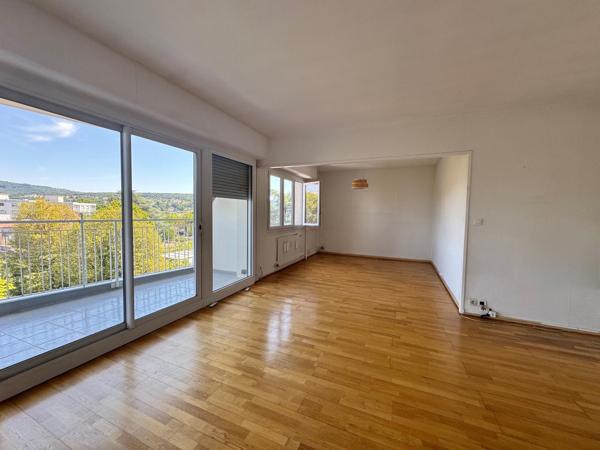 T4 proche gare Viotte, calme, vue, deux terrasses