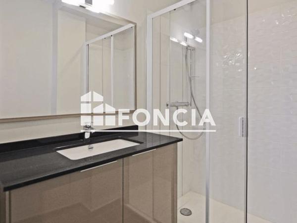 Location Appartement 3 pièces 54.68 m² - 2 T RUE LITTRE Narbonne 11100