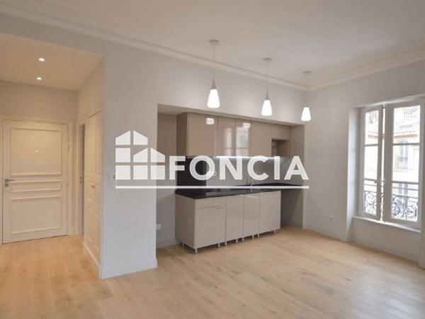 Location Appartement 3 pièces 54.68 m² - 2 T RUE LITTRE Narbonne 11100